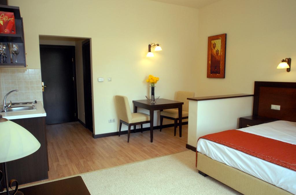 Hotel Aurum Hajduszoboszlo Exterior foto