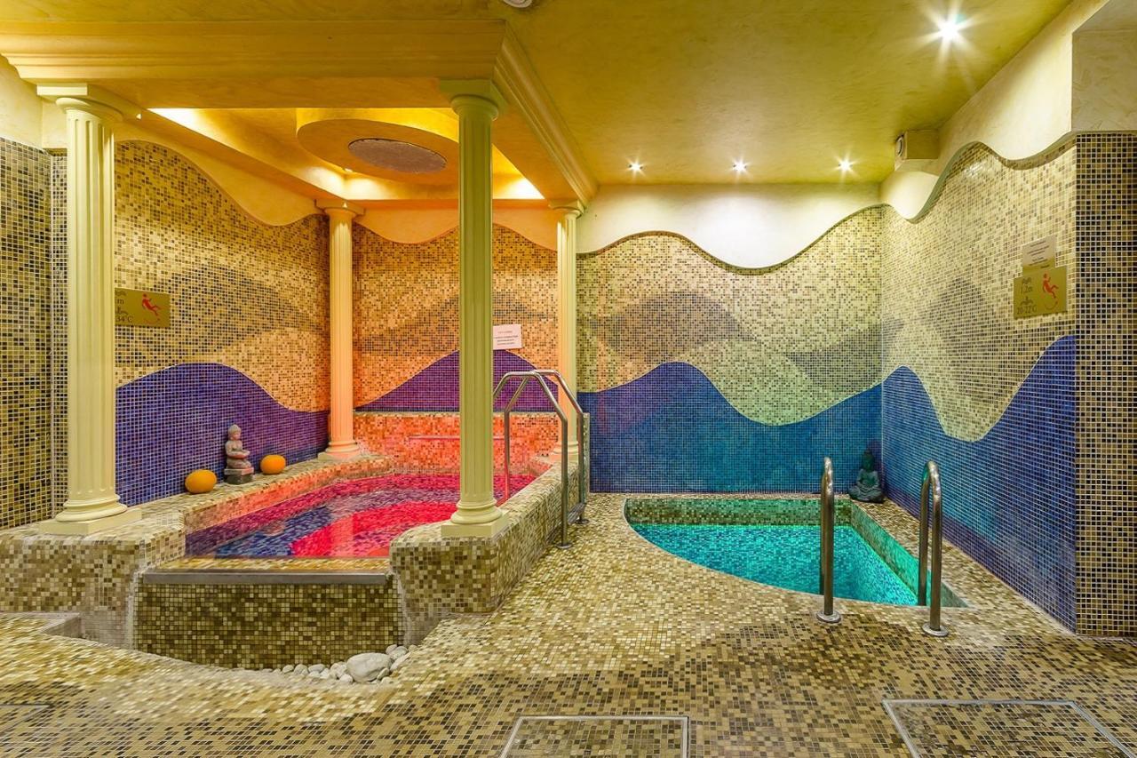 Hotel Aurum Hajduszoboszlo Exterior foto